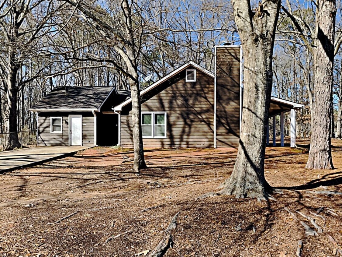 310 Cowan Rd House Rental in Covington, GA