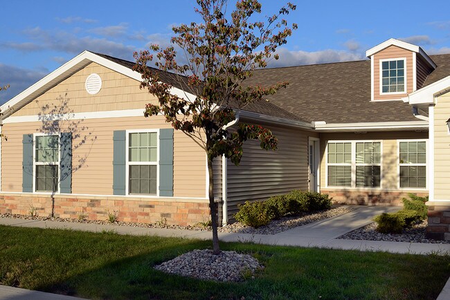 Foto del edificio - Redwood Perrysburg Fort Meigs Road