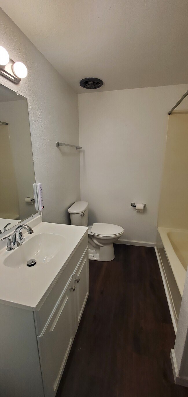 Foto del edificio - 403 Locust Ave