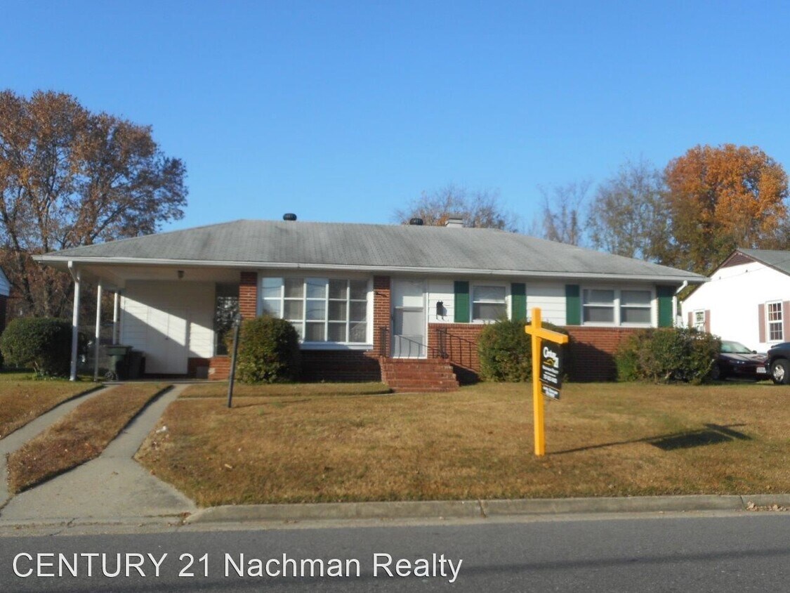 Foto principal - 3 br, 1 bath House - 33 Lynnhaven Drive