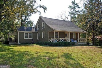 Building Photo - 1085 Macon Hwy