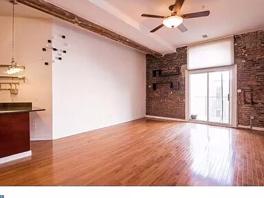 Building Photo - 828 N Hancock St