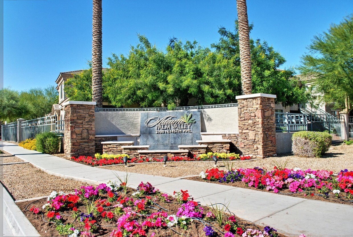 Adiamo Palm Valley Apartments Goodyear, AZ