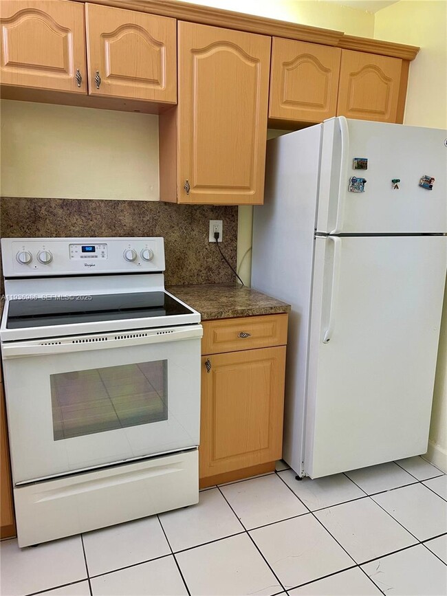 Foto del edificio - 245 NW 109th Ave