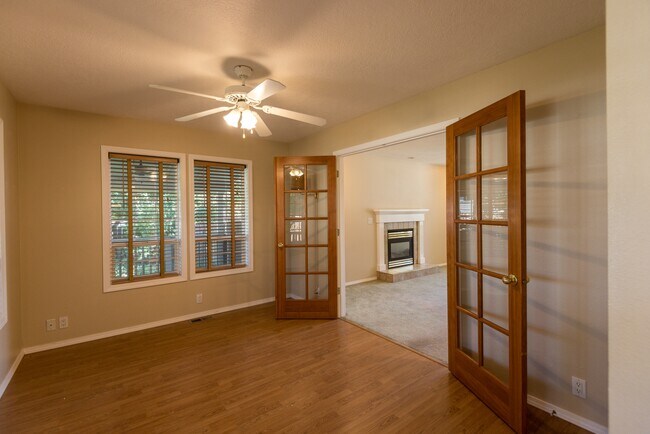 Foto del edificio - 2509 Applewood Ave