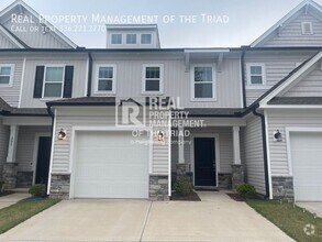 Building Photo - 207 Solacium Ln