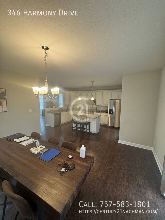 Building Photo - 346 Harmony Dr