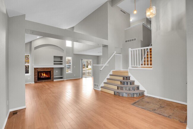 Photo - 5 bedroom, 3 1/2 bath home with attached 2 car garage