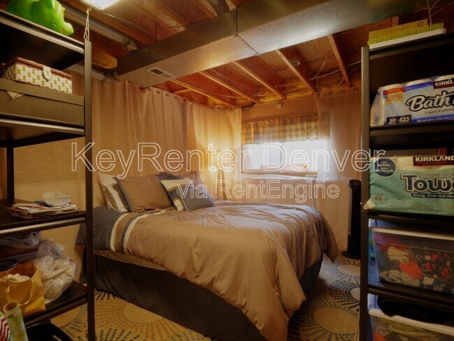 Building Photo - 8751 Rosebud Pl