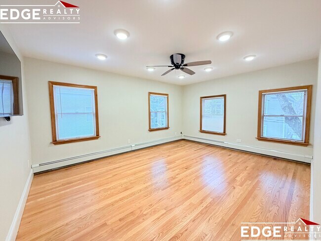 Building Photo - 48 Shannon St