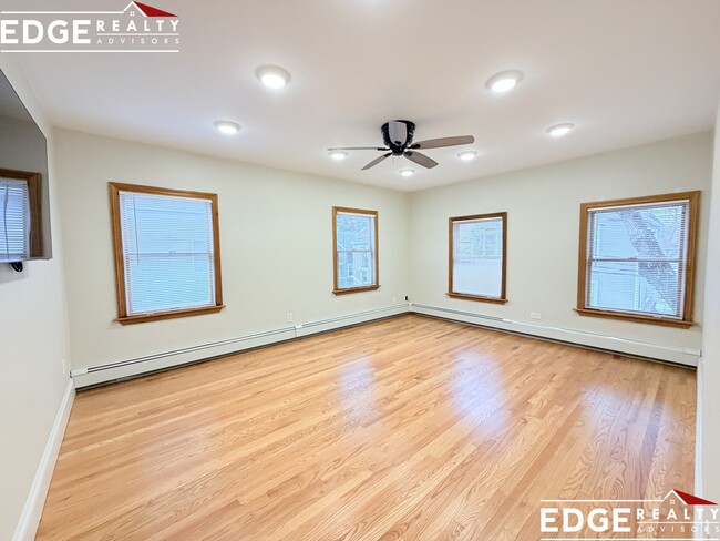 Photo - 48 Shannon St Apartment