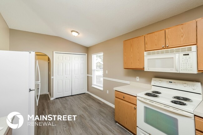 Building Photo - 977 Vanderbilt Dr