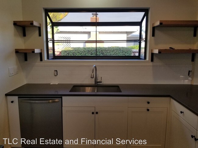 Foto del edificio - 3 br, 2 bath House - 823 W Hollyvale St