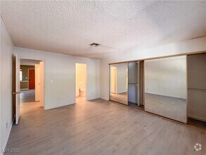 Building Photo - 2700 Baycliff Ct
