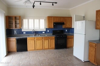 Building Photo - 1364 S Wagon Wheel Ct