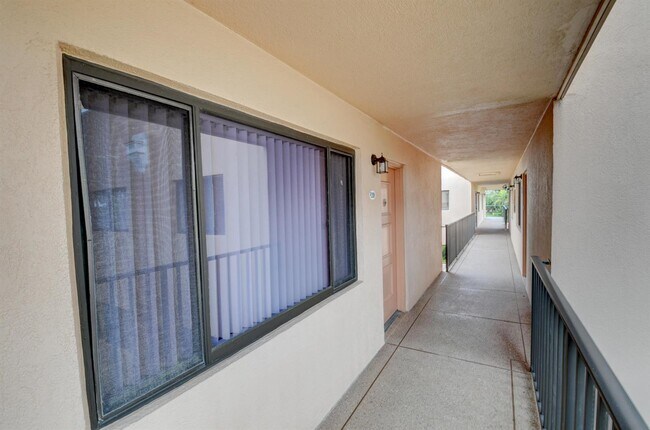 Building Photo - 15108 Ashland Dr