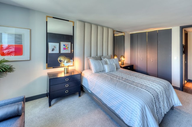 Foto del edificio - 1194 S Michigan Ave