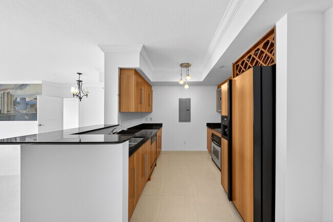 Foto del edificio - 325 S Biscayne Blvd
