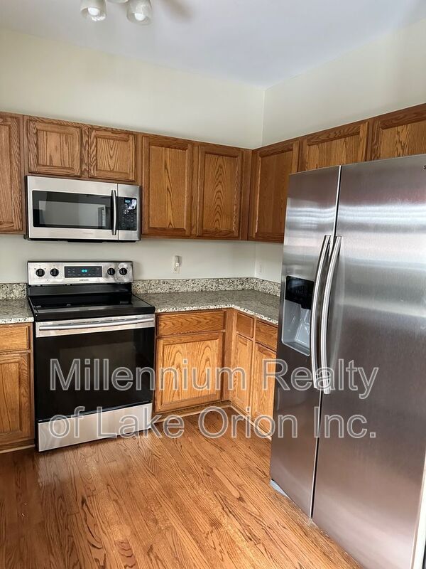 Foto del edificio - 3189 Silverbrook Dr