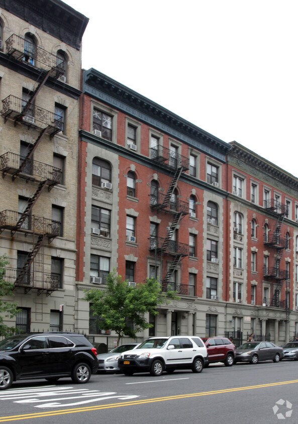 Building Photo - 625-627 W 135th St