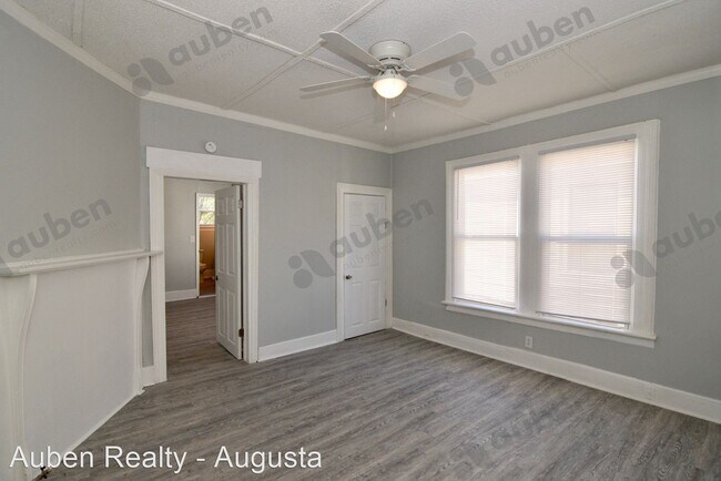 Foto del edificio - 1 br, 1 bath House - 1938 1/2 Starnes Street