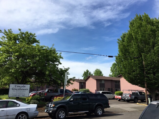 Foto del edificio - 100-190 SE Viewmont Ave