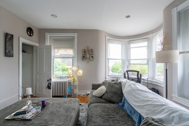 Photo - Melrose section 1 bed  very spacious Apartment