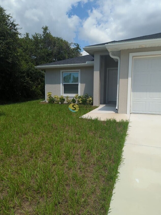 Foto principal - 2078 Redmond St