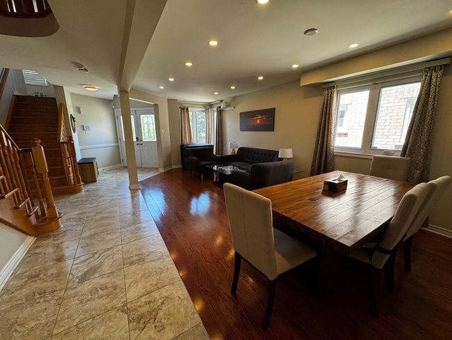 Photo du bâtiment - 5503 Landsborough Av