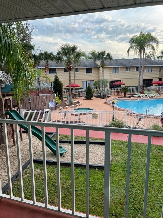 Building Photo - PENDING 2 bedroom 2 bath for rent lease 27...