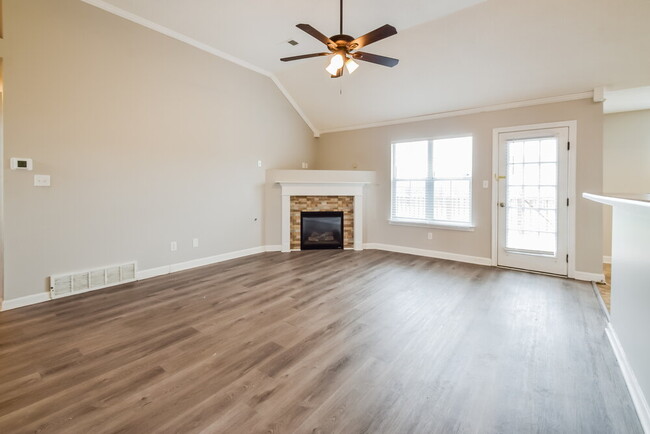 Building Photo - 3226 Latimer Rd