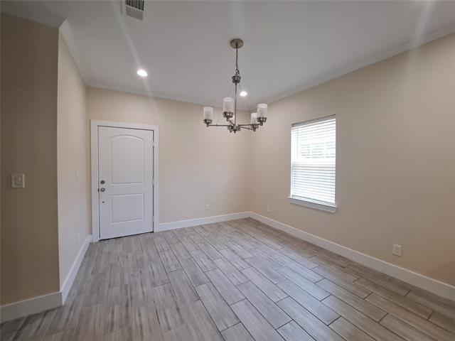 Building Photo - 2600 Carpenter Ave
