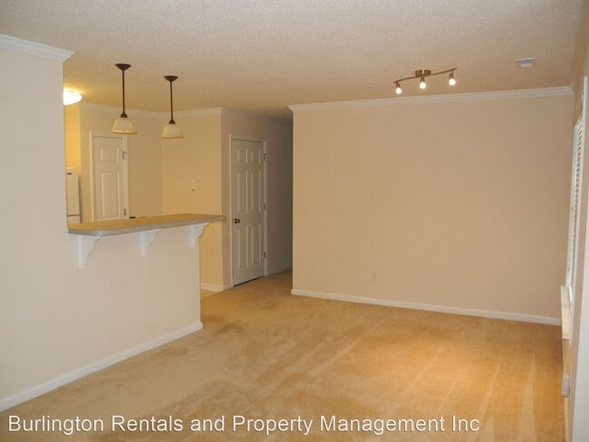 Building Photo - 2 br, 2 bath House - 3479 Forestdale Dr.  ...
