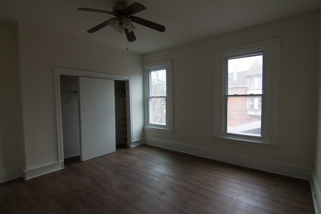 Building Photo - 4414 Locust St