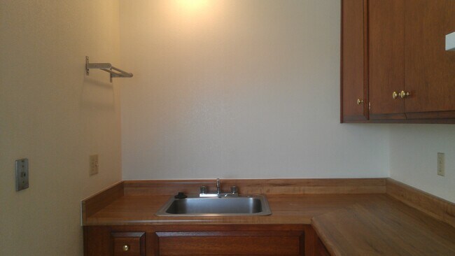780 S 11th St Unit 16 photo'