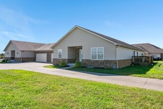 Building Photo - 508 Regency Cir