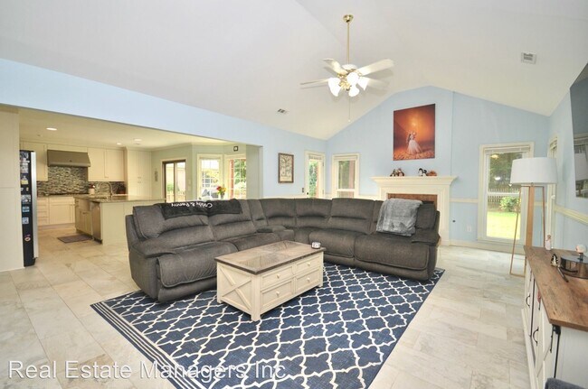 Building Photo - 4 br, 2.5 bath House - 3267 Roberta Farms ...