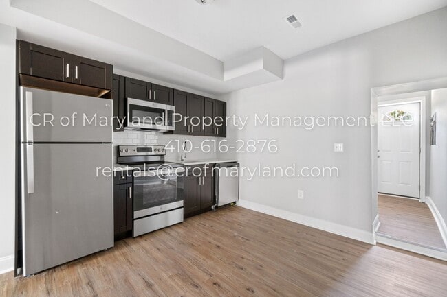Building Photo - WAITLIST APPLICATIONS ONLY