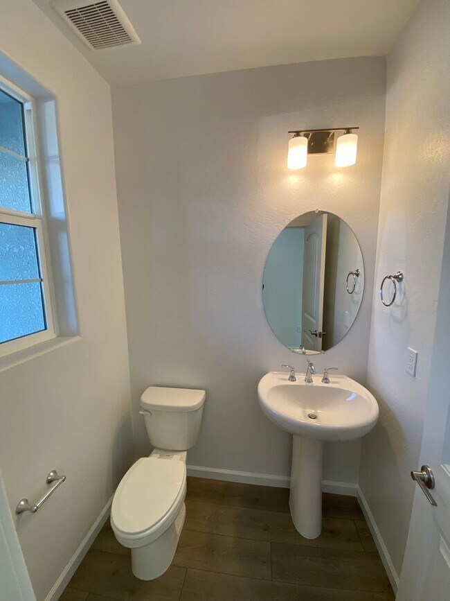 Foto del edificio - Newly Built in NW Visalia near Shannon Ranch!