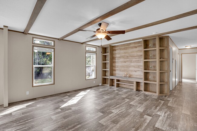 Building Photo - 1090 Nursery Rd