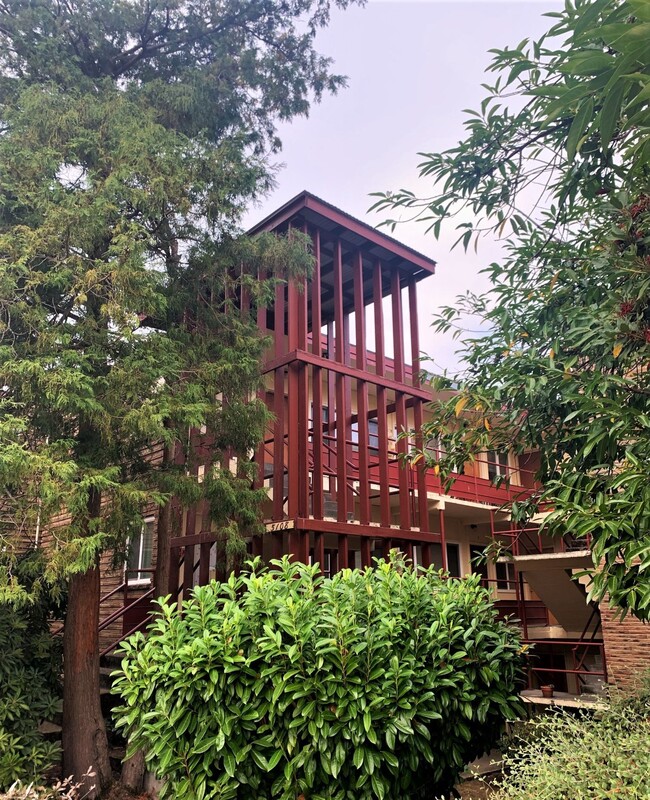 Building Photo - Seward Park Court - A Premier Residential ...