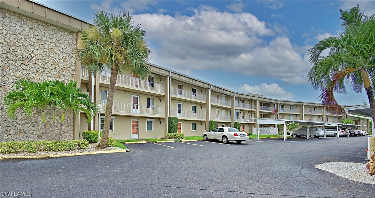 2244 Winkler Ave Unit 109, Fort Myers, FL 33901 Condo for Rent in Fort Myers, FL