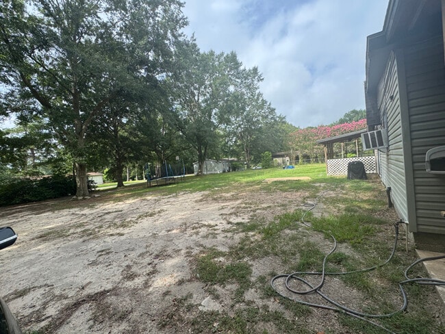 Building Photo - 50 Laramie Dr