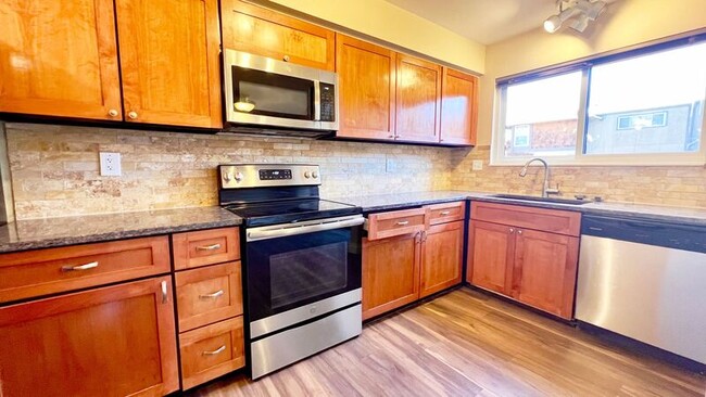 Building Photo - 1272 S Crystal Way