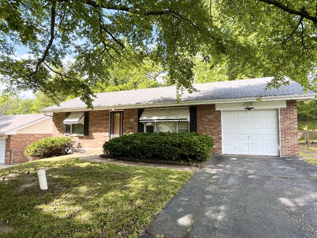 Building Photo - 8319 Hawkesbury Dr