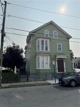 Building Photo - 23 Barrows St