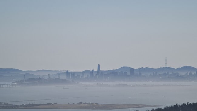 Foto del edificio - 145 Lawson Rd
