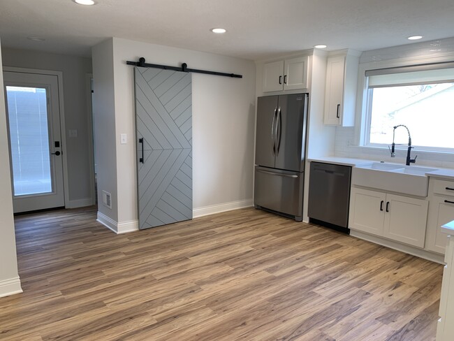 Kitchen - 303 12th St