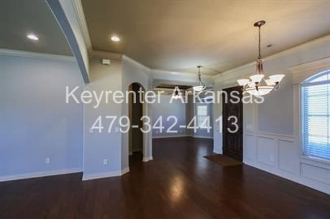 Photo - Gorgeous 4-Bedroom Home Ready to move in ASAP.