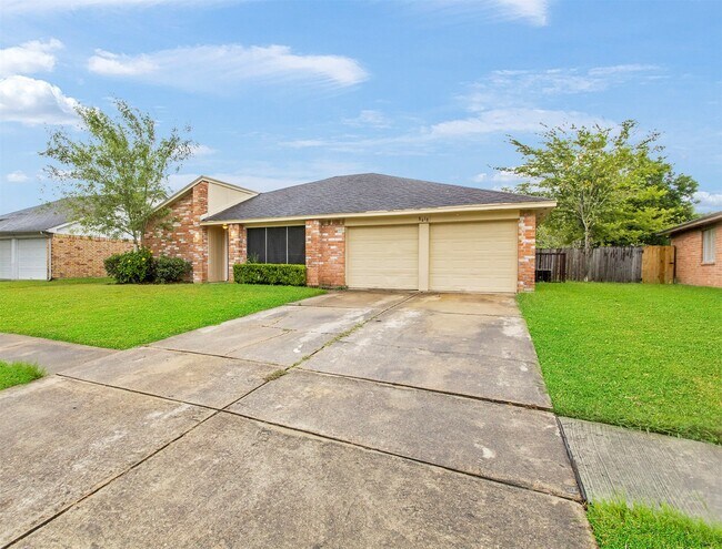 Foto del edificio - 8418 Lone Quail Dr